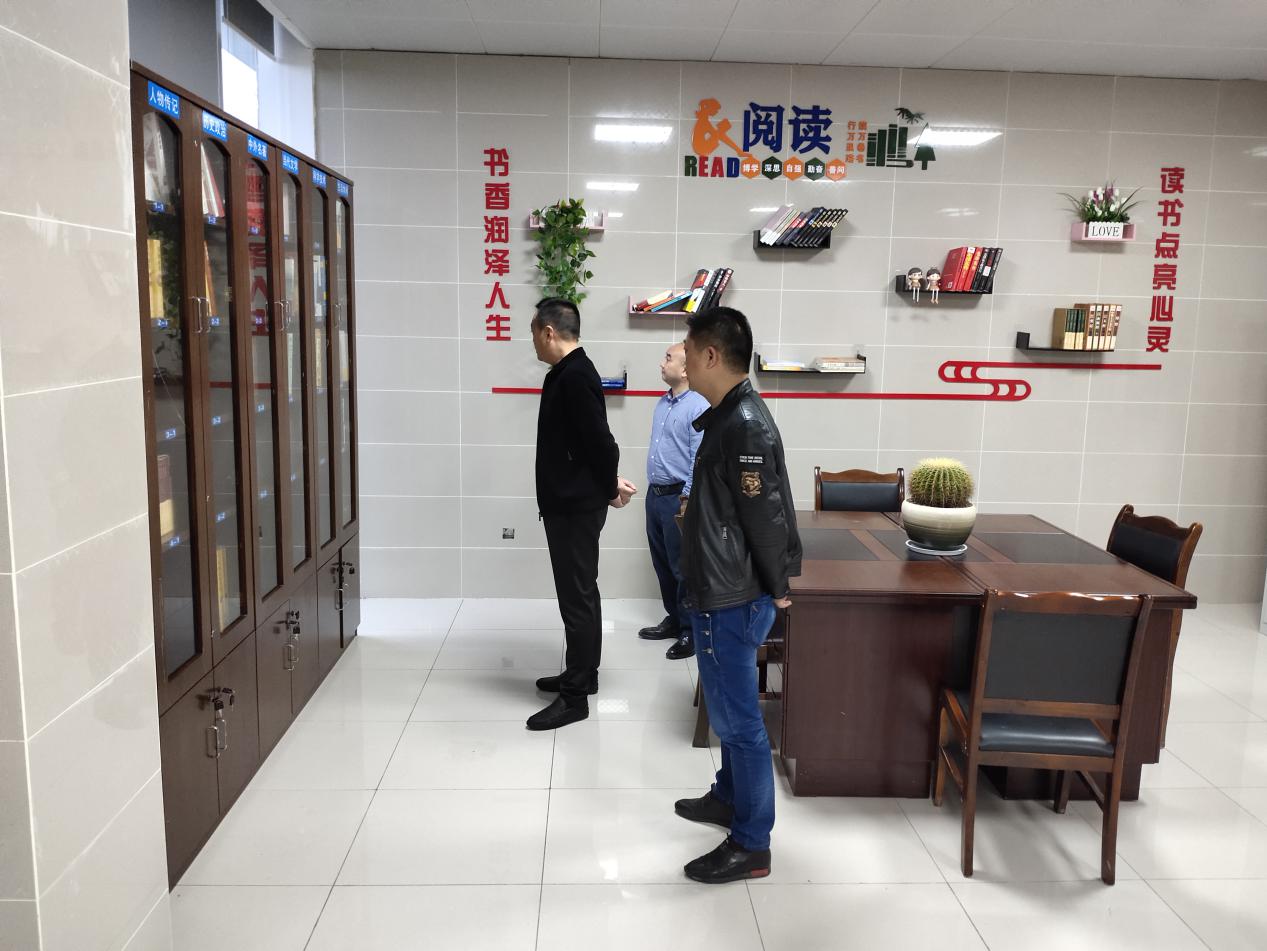 公司領(lǐng)導(dǎo)到菜壩水廠開展黨風廉潔建設(shè)和作風大整頓檢查
