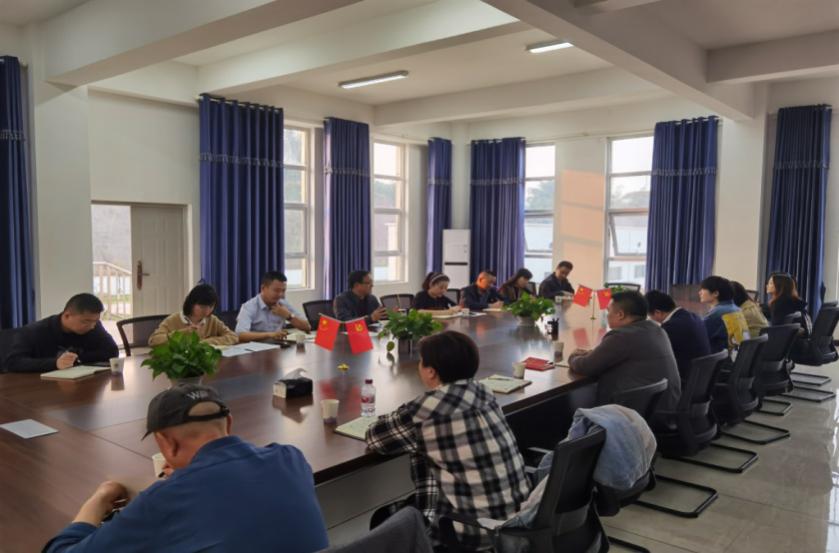 集團公司二支部開展“重溫紅色記憶，牢記初心使命”主題黨日活動
