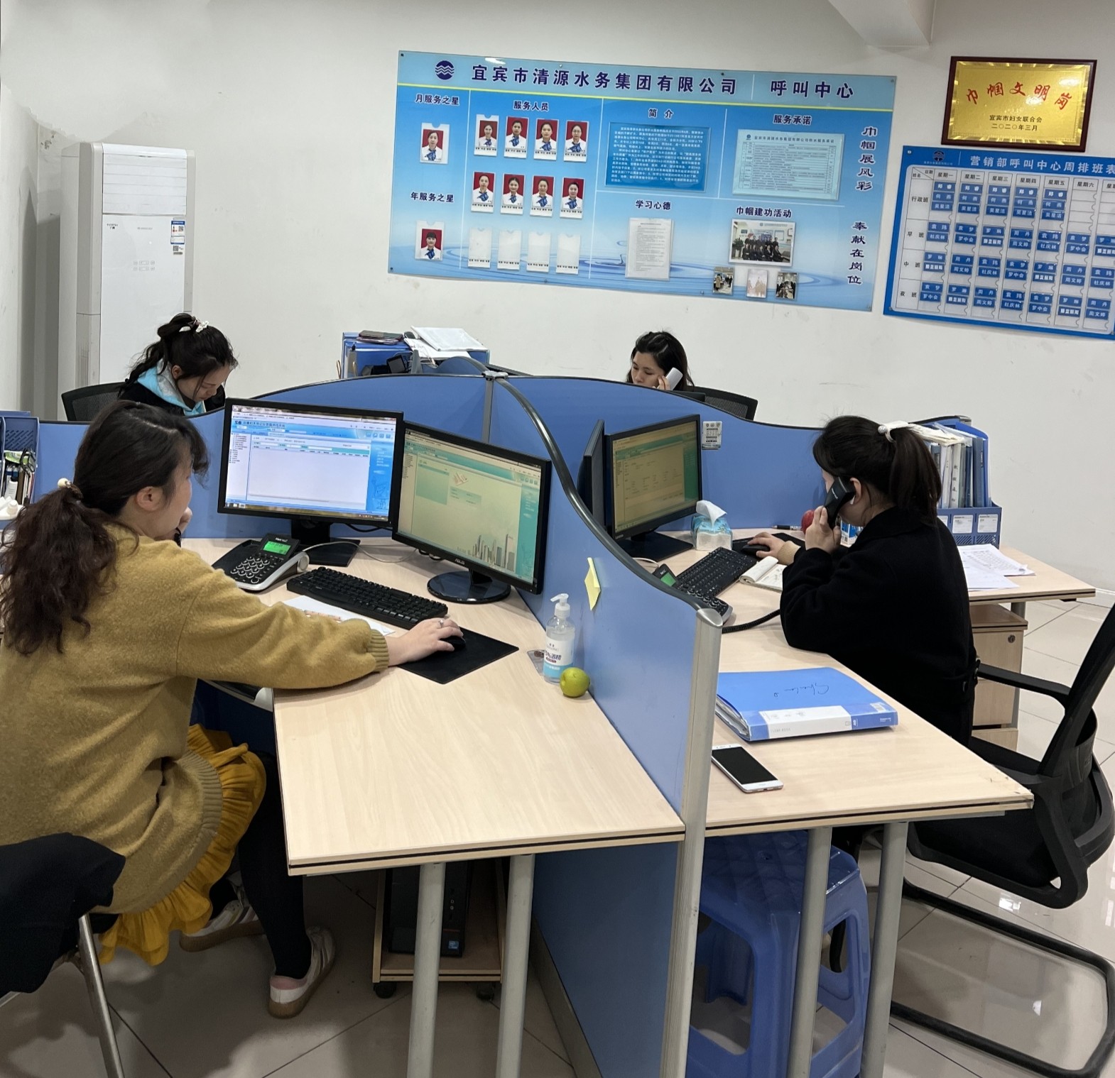 致敬半邊天，熱線崗位展風(fēng)采