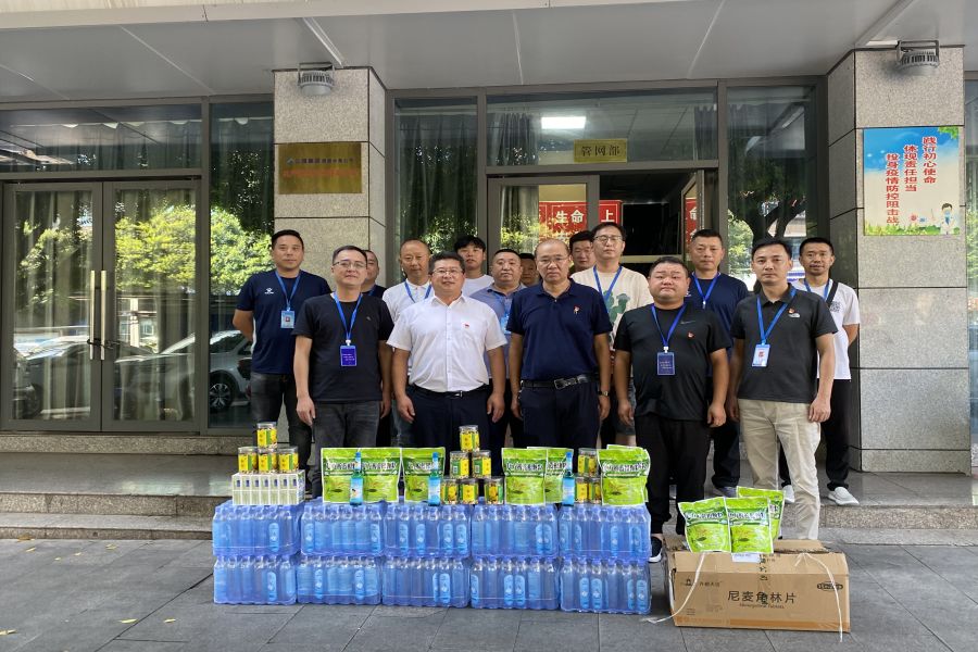 奮戰(zhàn)一線保供水，夏送清涼沁人心