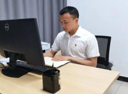 《榜樣在身邊》系列報道——陳顯洪、趙金玉：實干擔當促發(fā)展 立足崗位建新功