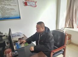 《榜樣在身邊》系列報(bào)道——莫正平、梁元 恒心堅(jiān)守鑄典范，砥礪前行綻光芒